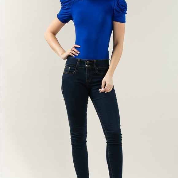 Top - Picture 5 of 6